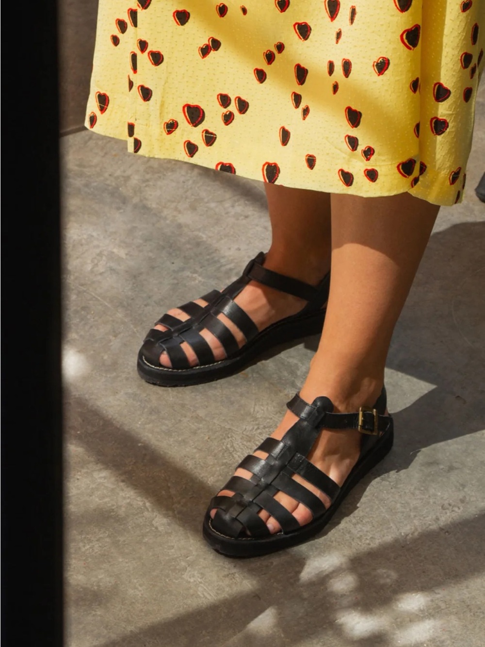 Women’s Black Leather Strappy Fisherman Sandals with Buckle